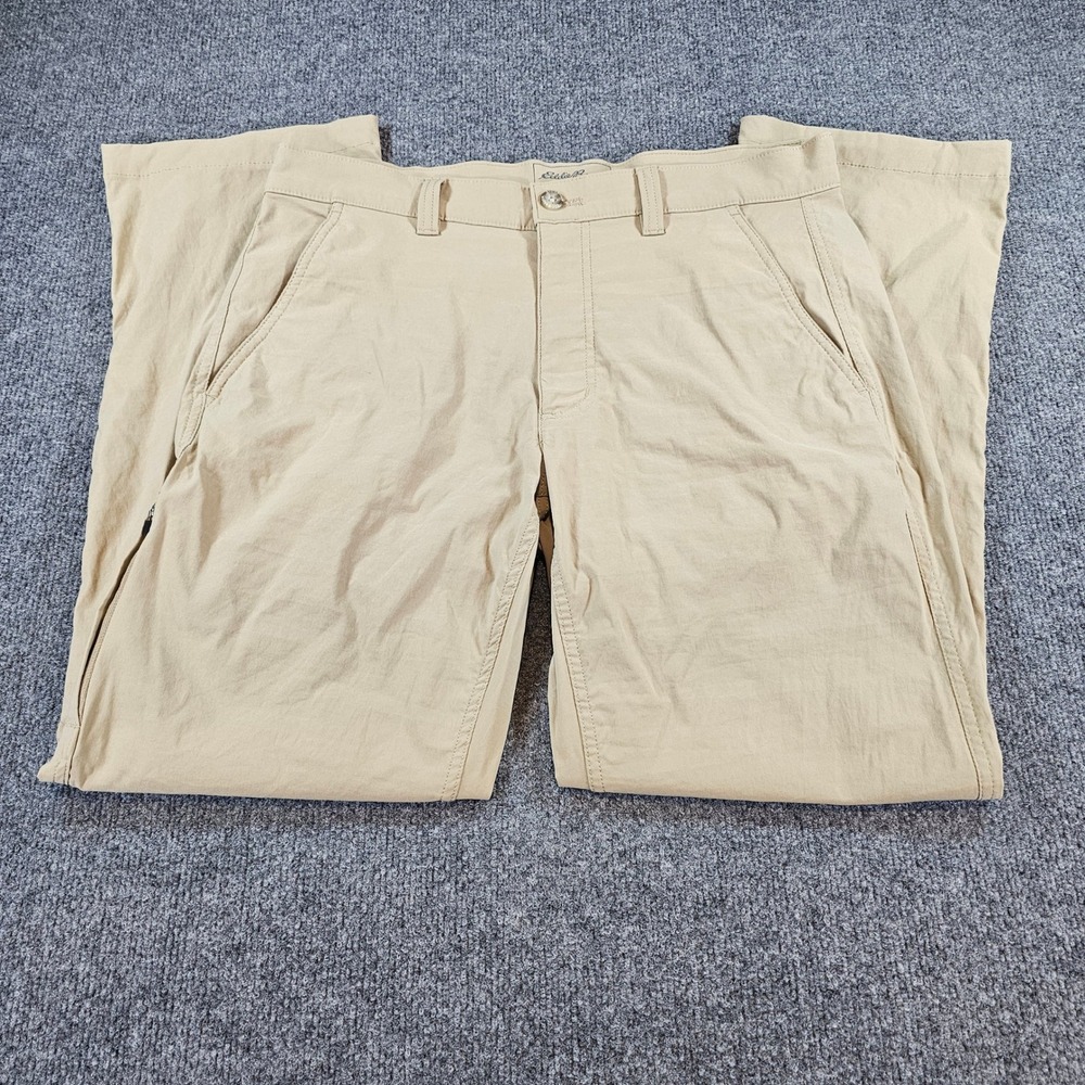Eddie Bauer Travex Mens 34x30 Khaki Straight Leg Pants Hiking Travel Outdoor